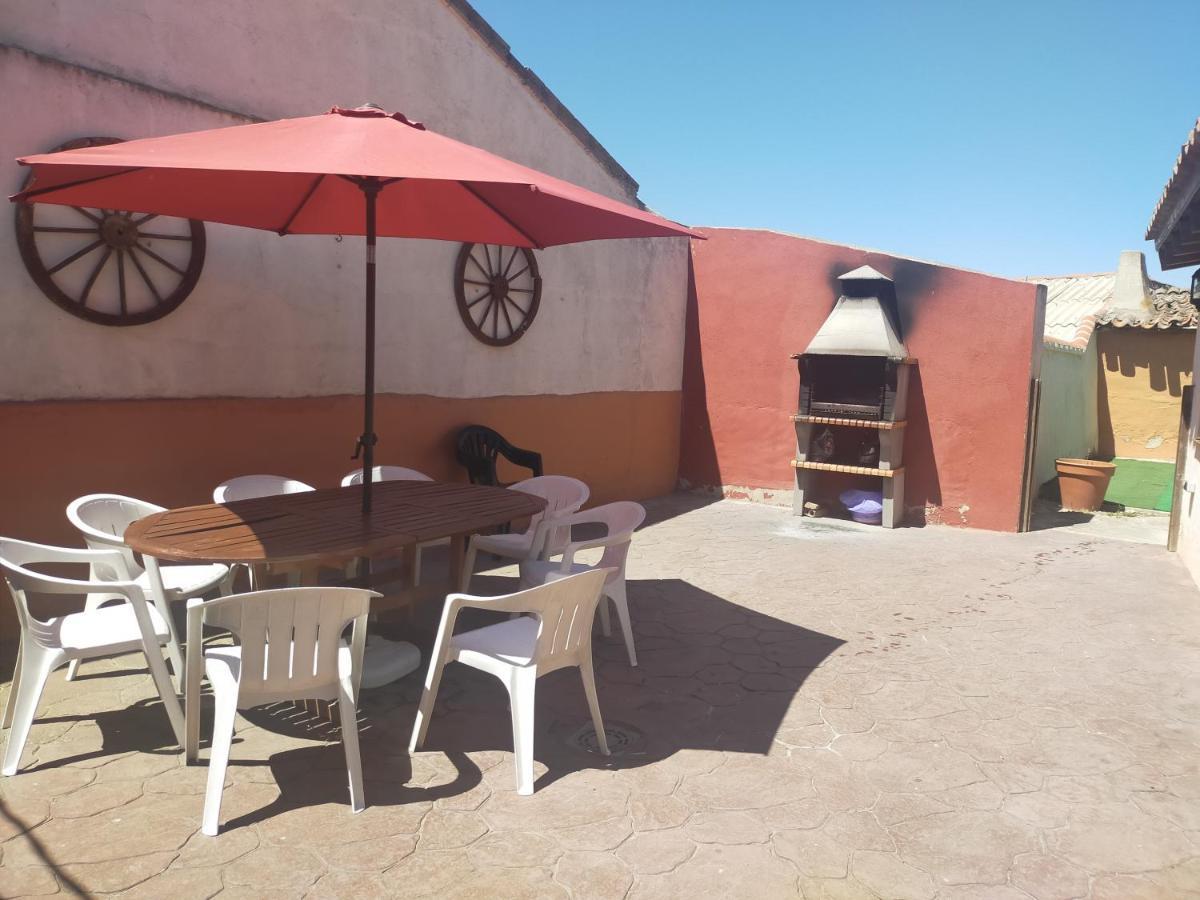 Fuente el Sauz La Casa Del Abuelo Simonゲストハウス エクステリア 写真