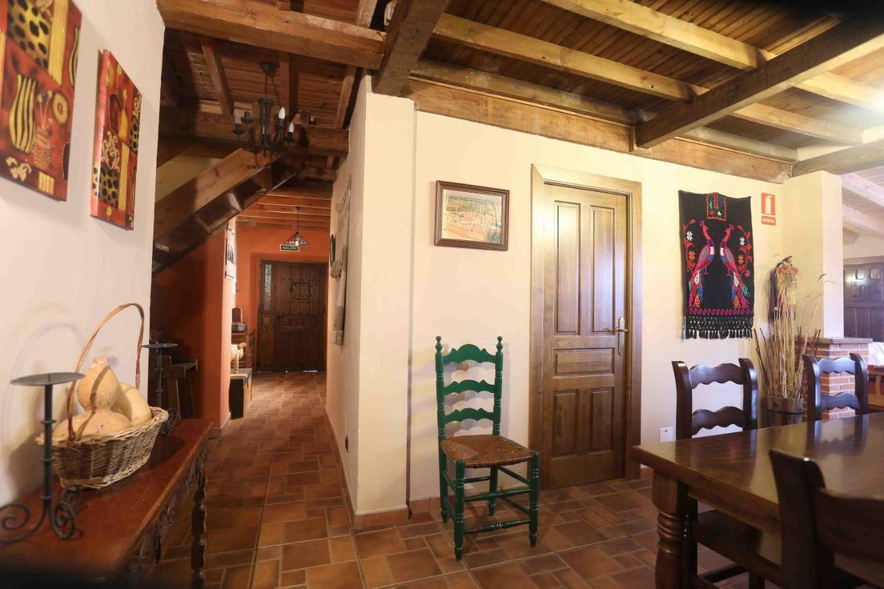 Fuente el Sauz La Casa Del Abuelo Simonゲストハウス エクステリア 写真