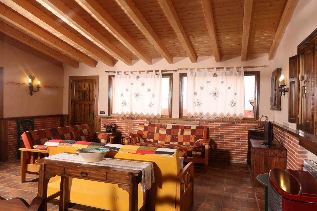 Fuente el Sauz La Casa Del Abuelo Simonゲストハウス エクステリア 写真