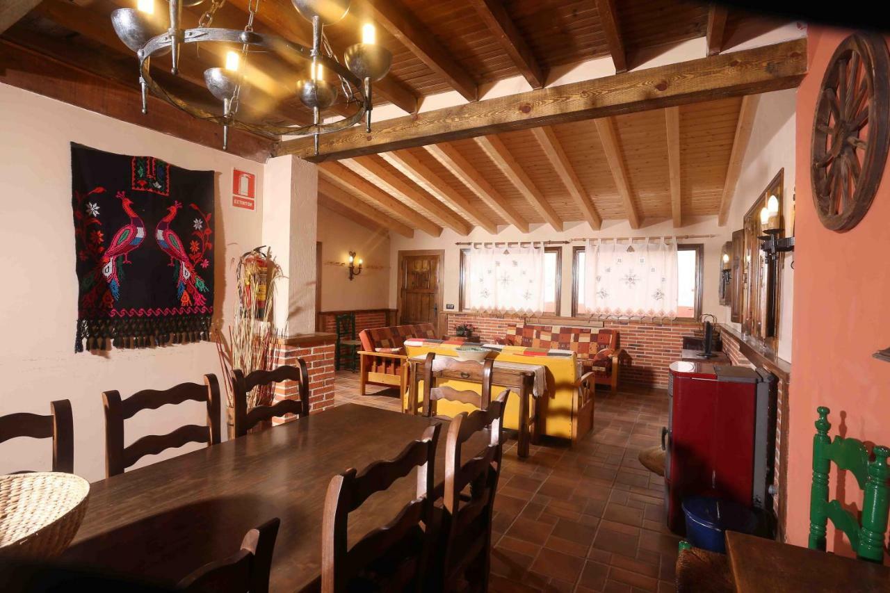 Fuente el Sauz La Casa Del Abuelo Simonゲストハウス エクステリア 写真